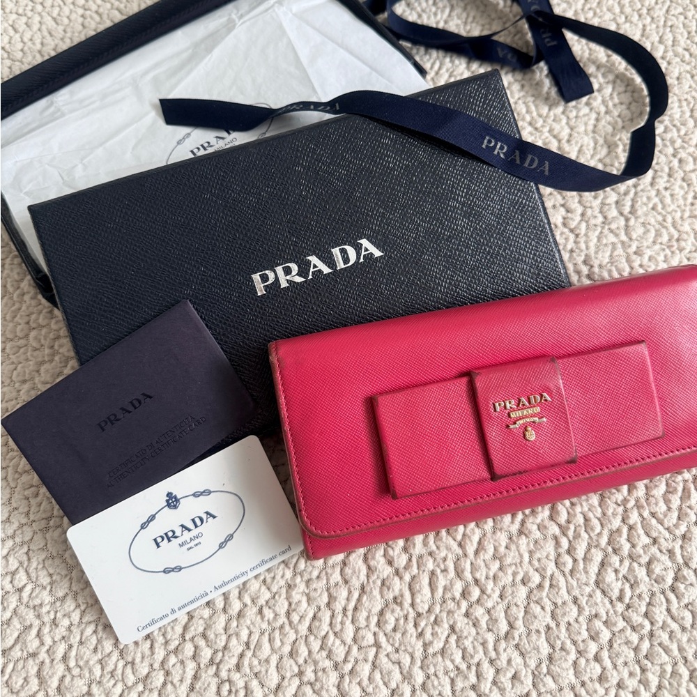 Authentic Prada Saffiano Leather Bi-Fold Bow Logo Long Wallet w/ Box